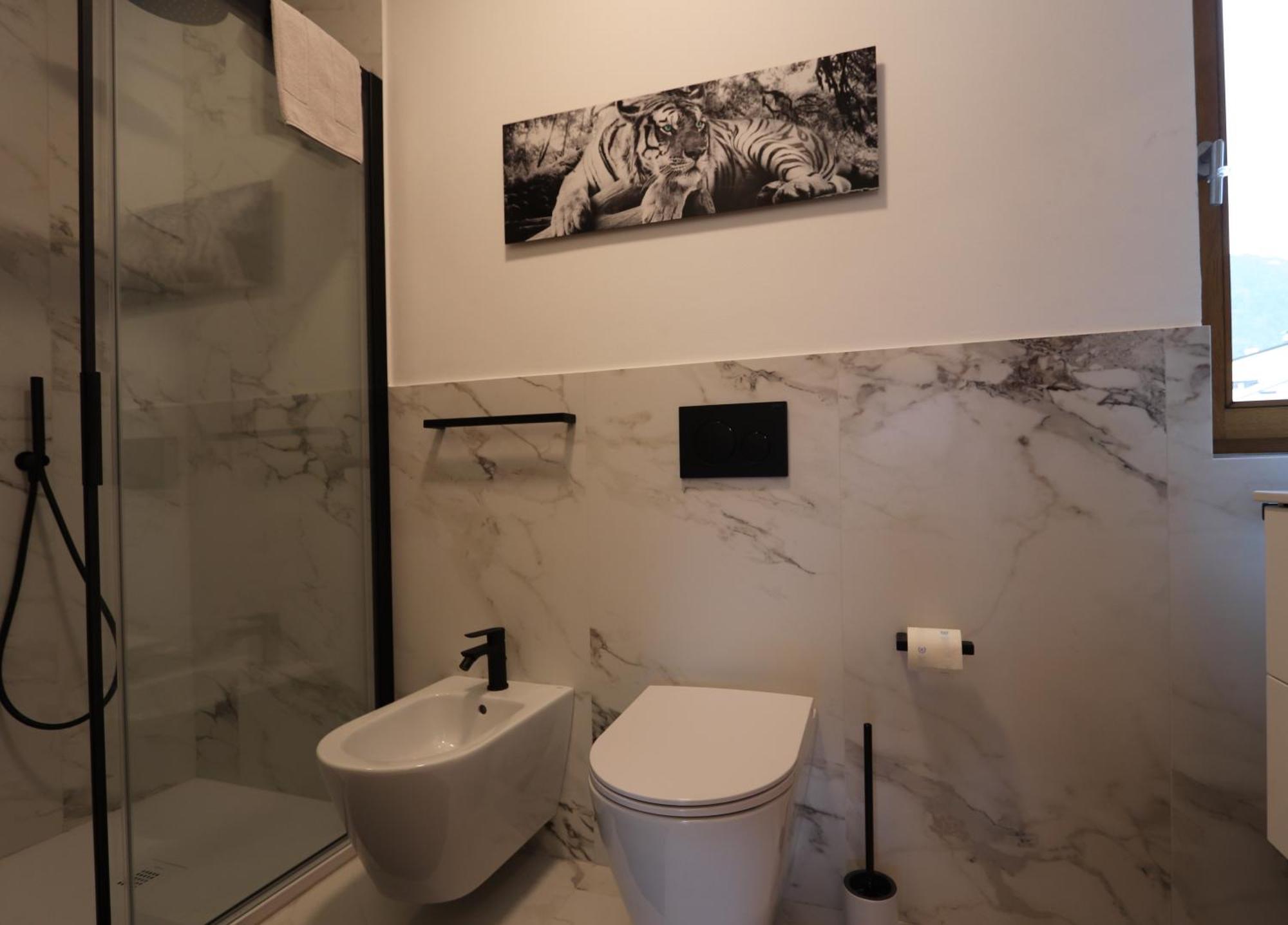 Ferienwohnung Ausblick Kleinjuwel Mit Panoramablick + Garage Meran Exterior foto