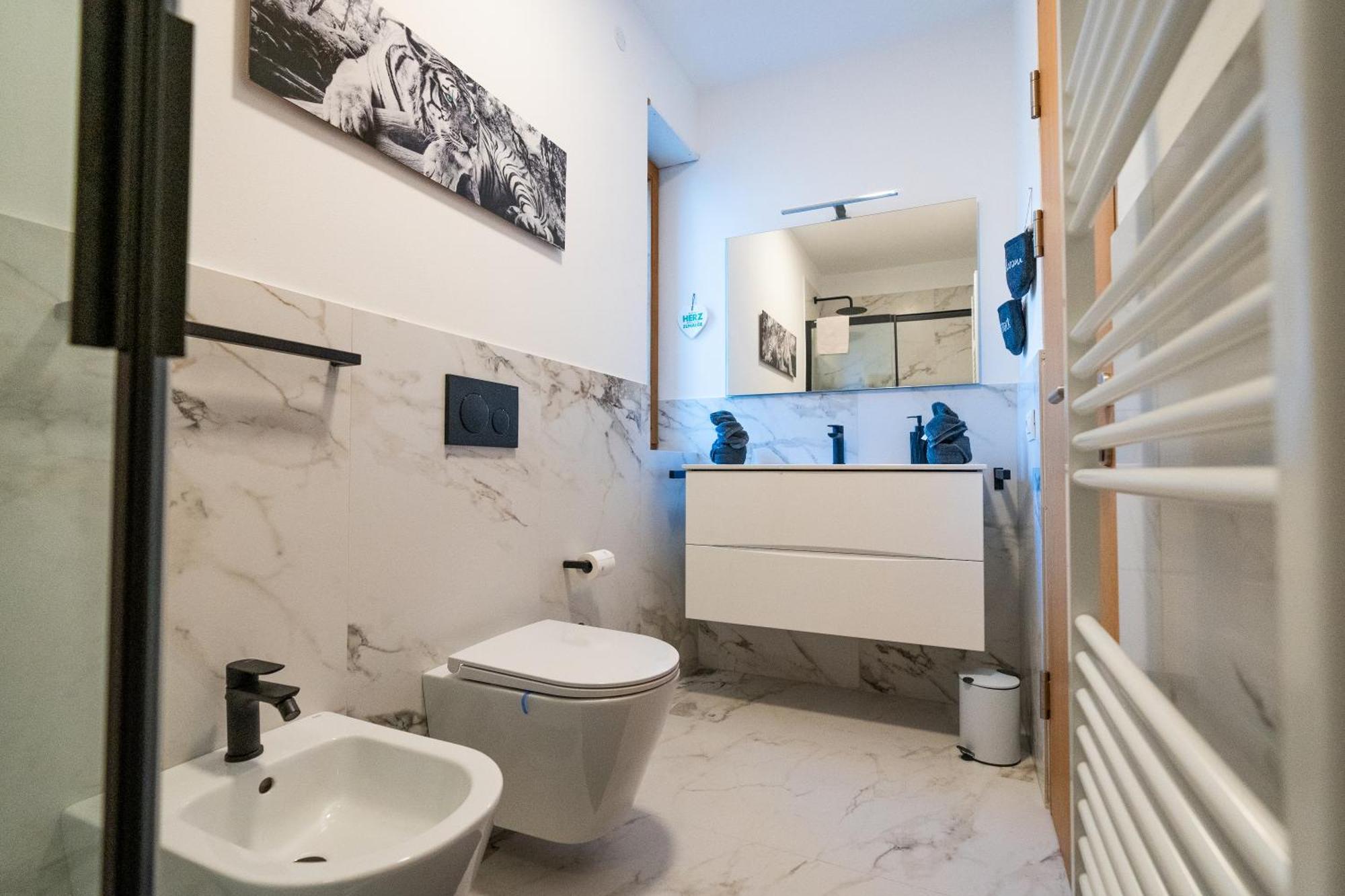 Ferienwohnung Ausblick Kleinjuwel Mit Panoramablick + Garage Meran Exterior foto