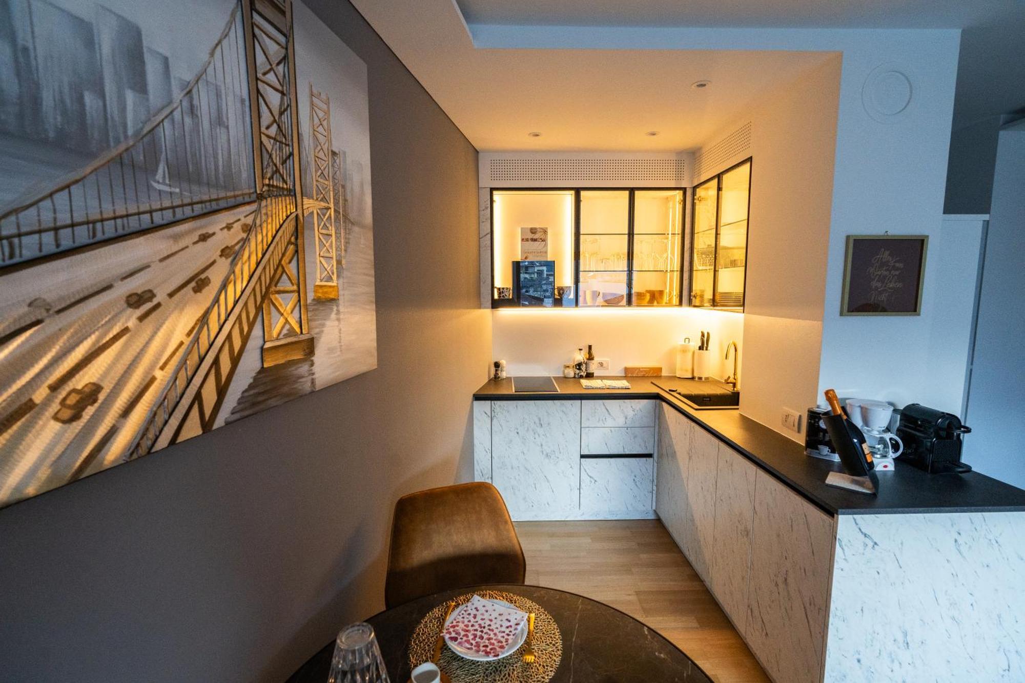 Ferienwohnung Ausblick Kleinjuwel Mit Panoramablick + Garage Meran Exterior foto