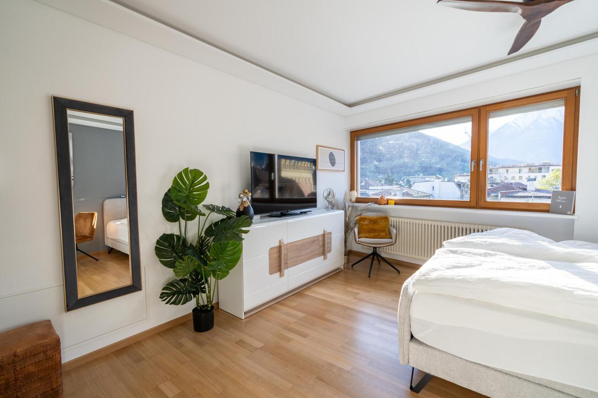 Ferienwohnung Ausblick Kleinjuwel Mit Panoramablick + Garage Meran Exterior foto